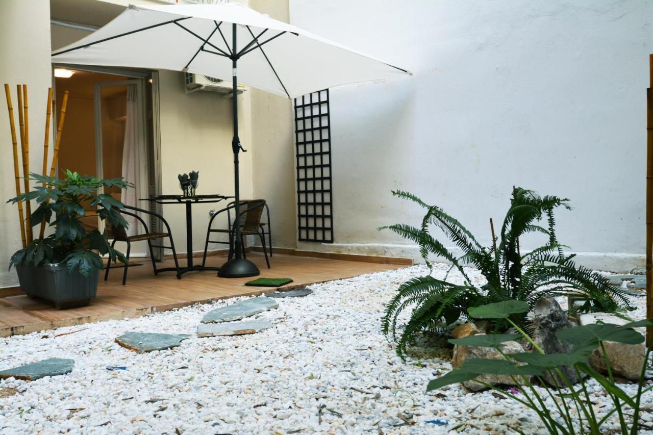 Studio Posh With Garden In Kolonaki Athens Exterior photo