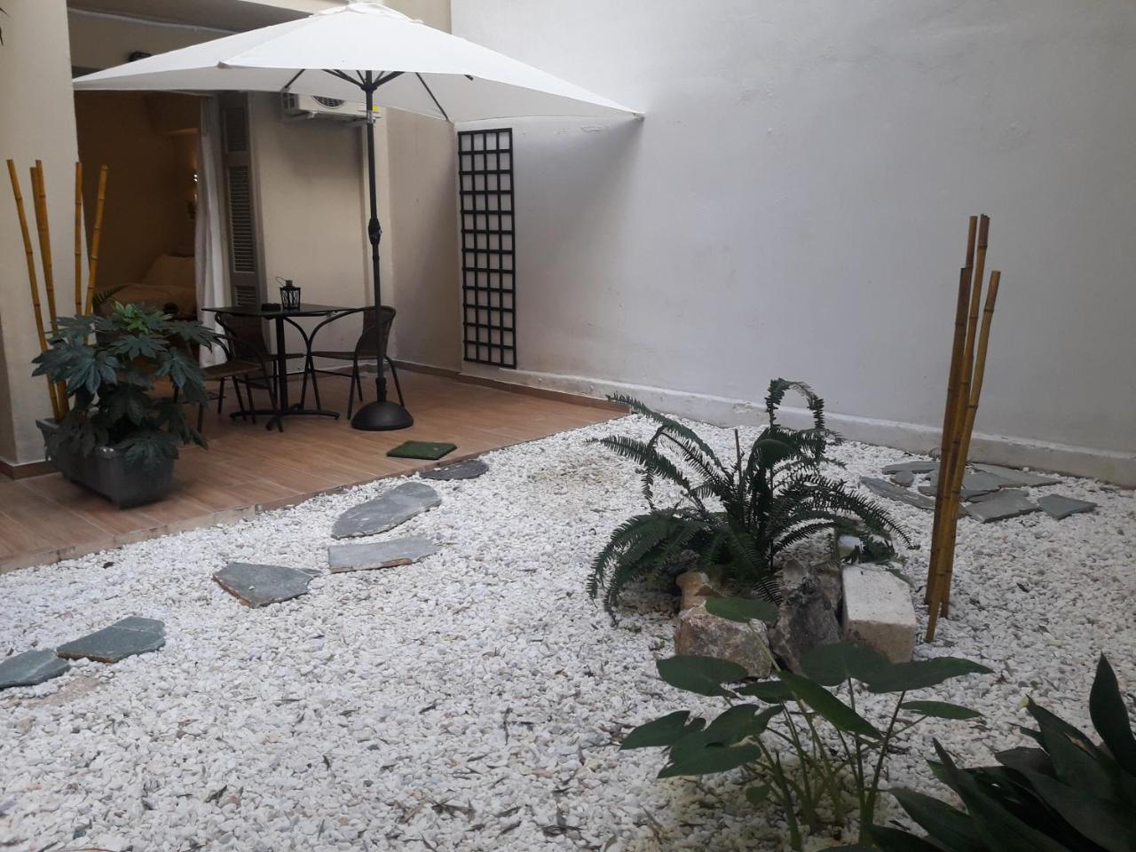 Studio Posh With Garden In Kolonaki Athens Exterior photo